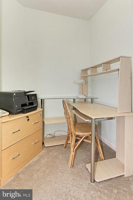 Building Photo - 5120 Donovan Dr