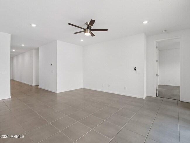 Building Photo - 3104 Bee Trl