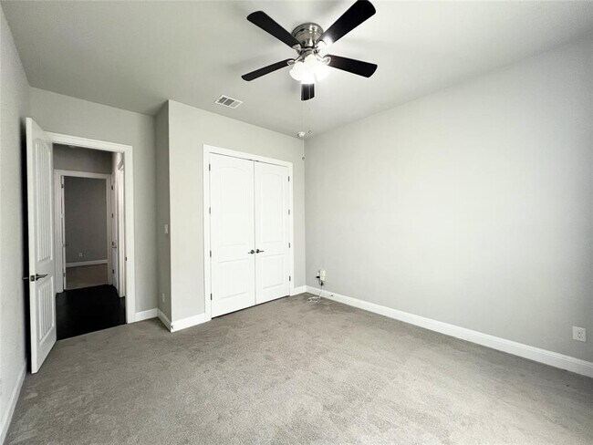 Building Photo - 2700 Hudson Ln