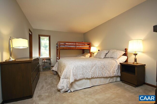 Building Photo - 32 Dogleg Rd