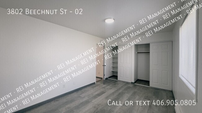 Building Photo - 3802 Beechnut St