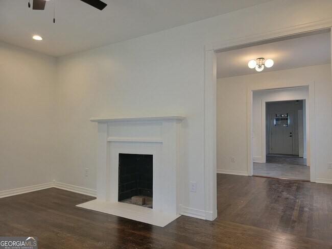 Building Photo - 1160 Mayland Cir SW