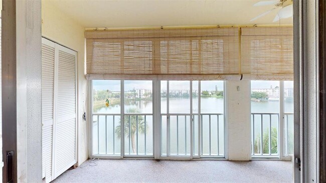 Building Photo - 3432 Lake Bayshore Dr