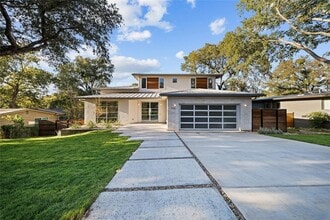 Building Photo - 2904 Westhill Dr