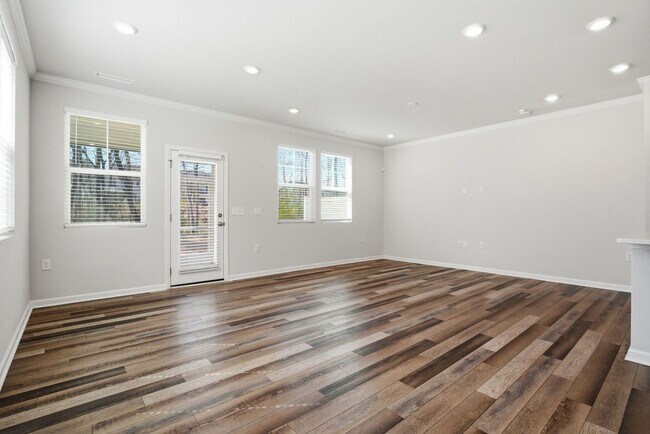 Building Photo - Upgraded 3BR Townhome in Wake Forest | Open Layout, Garage & Resort-Style Amenities