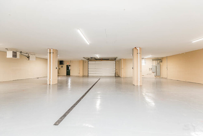 Building Photo - 1312 Shermer Rd