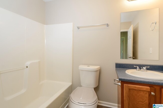 Building Photo - 373 Quail Hollow Rd