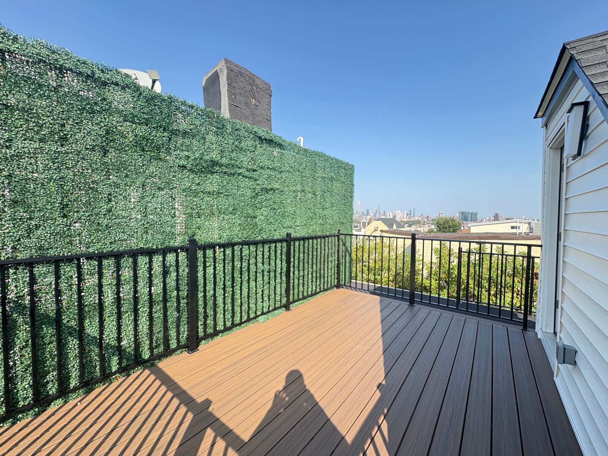 Unit 2 - 604 Palisade Ave
