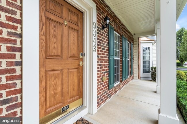 Building Photo - 9343 Morning Walk Dr