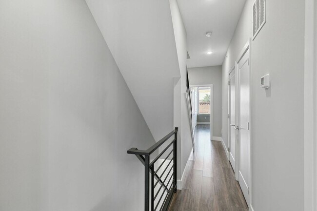 Building Photo - 1845 A St