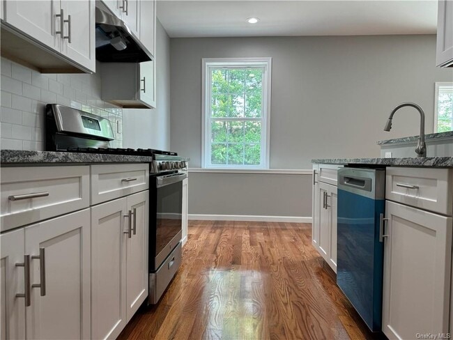 Building Photo - 16 Pinto Rd