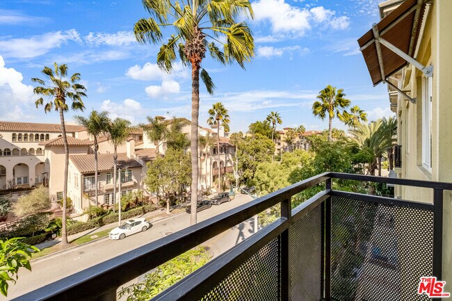 Building Photo - 13200 Pacific Promenade