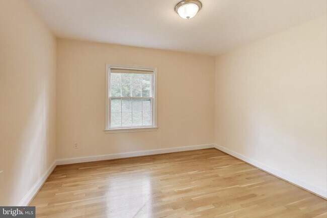 Building Photo - 7308 Burdette Ct