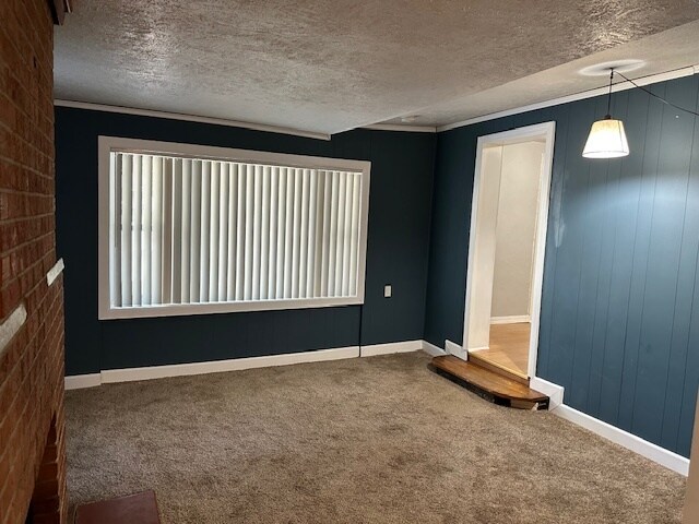 Building Photo - 417 N John St