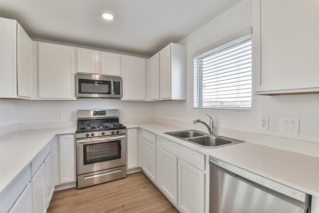 Building Photo - 18927 Jasper Rdg Dr