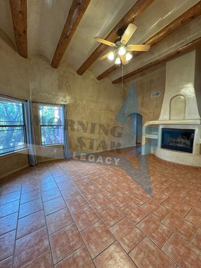 Building Photo - Live in MESILLA!  Beautiful house in the m...