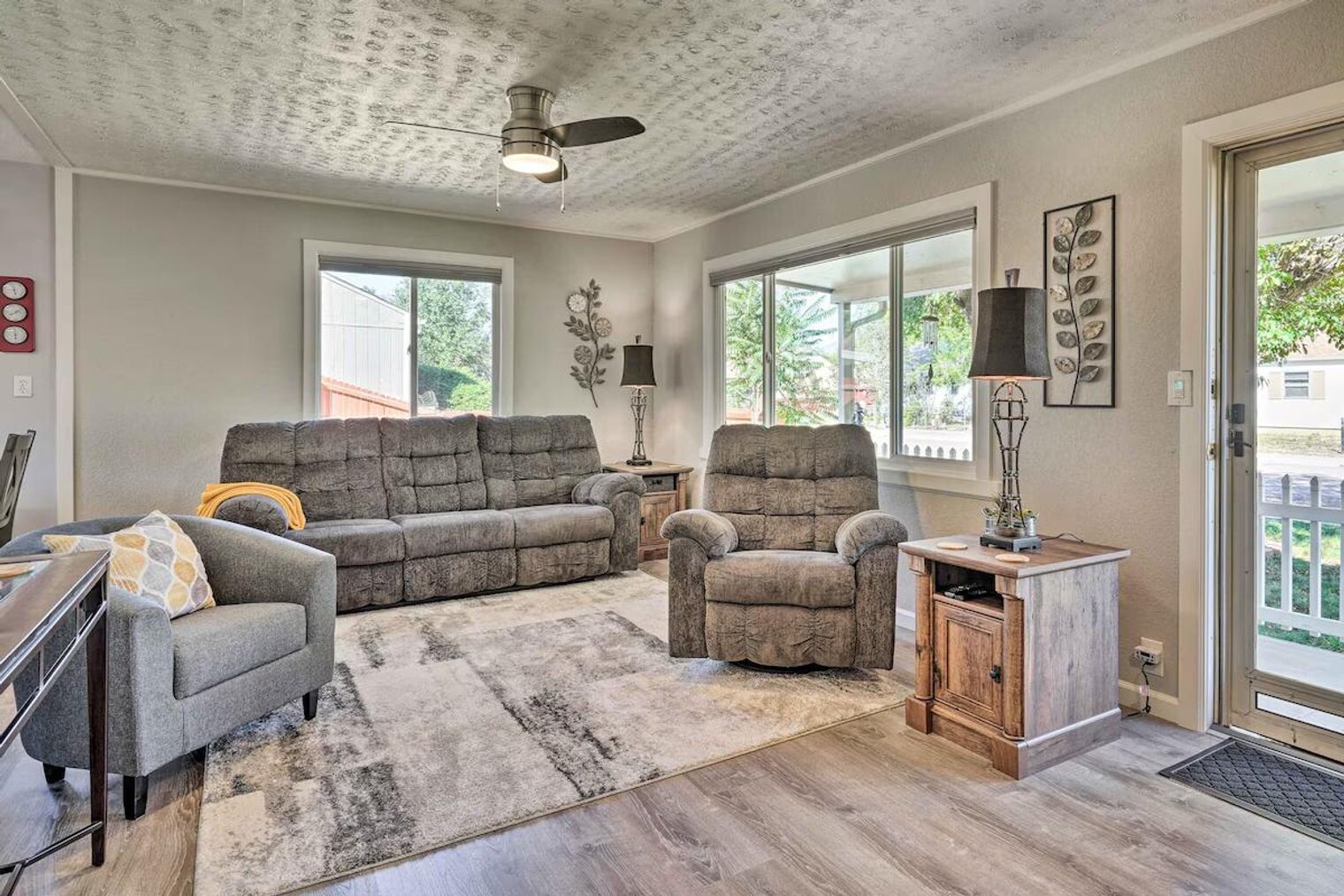 Building Photo - 1217 Falcon Ave