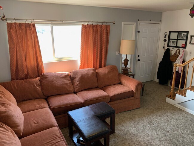 Building Photo - 726 Edgemont Blvd