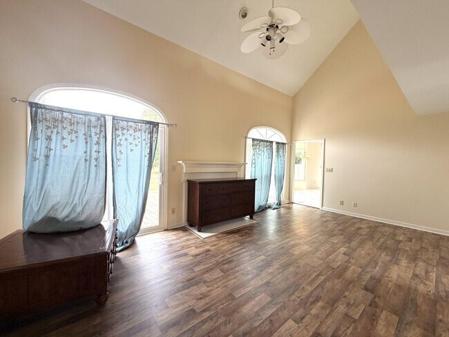 Building Photo - 118 Sunfish Dr