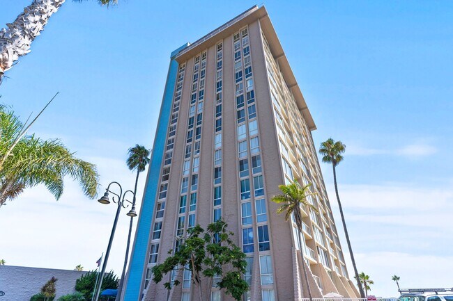 Building Photo - 1200 Harbor Dr N