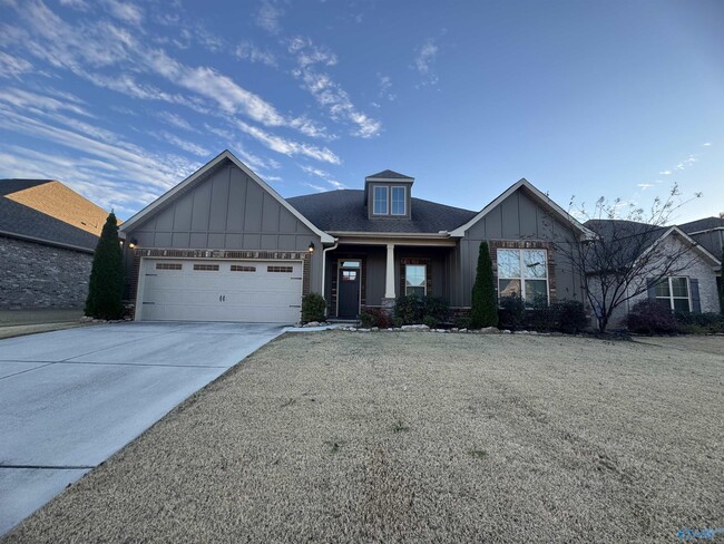 Building Photo - 5006 River Birch Ln