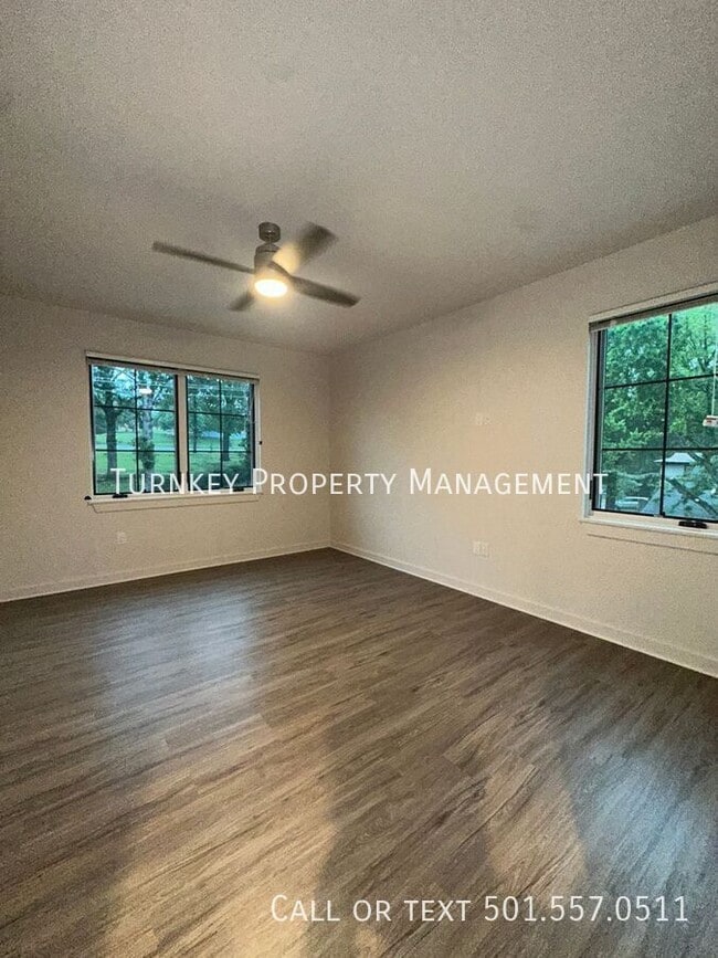 Building Photo - 3223 Kavanaugh Blvd