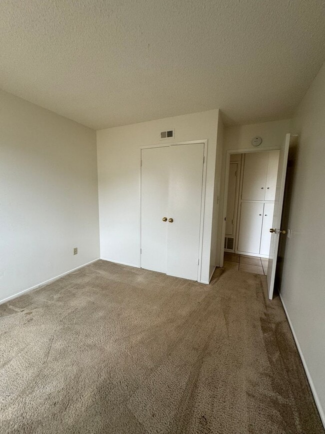 Building Photo - 3 Bedroom House on Tolowa Street