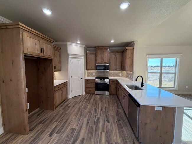 Building Photo - 406 Essex Ln