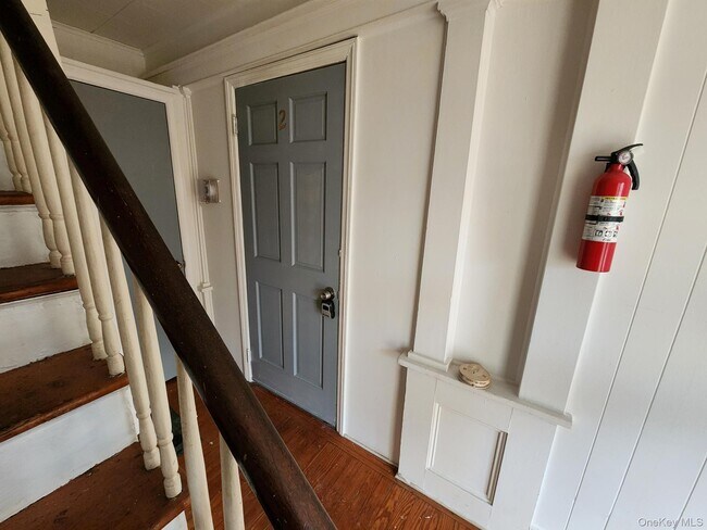 Primary Photo - 37 Jennings Ave