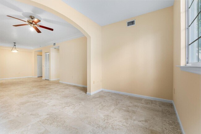 Building Photo - 9901 Baywinds Blvd