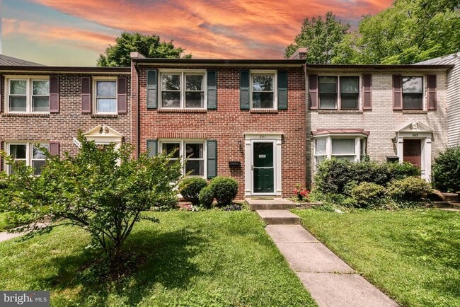 Building Photo - 261 Gundry Dr