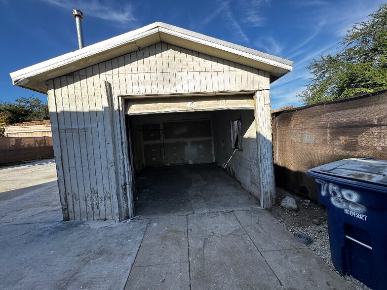 Building Photo - 788 W 13th St