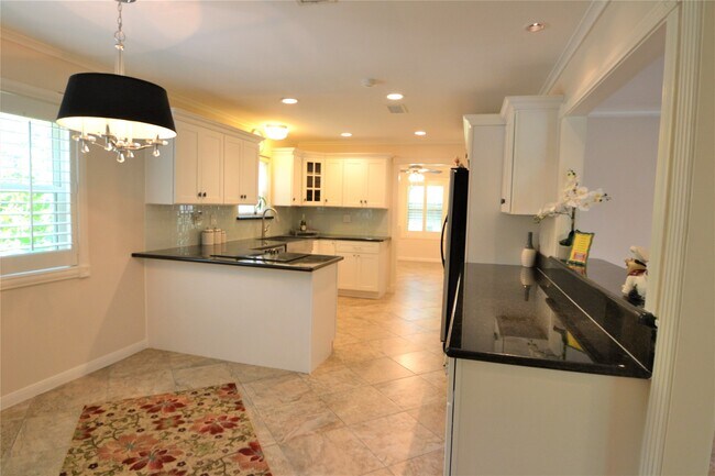 Building Photo - 4911 Wigton Dr