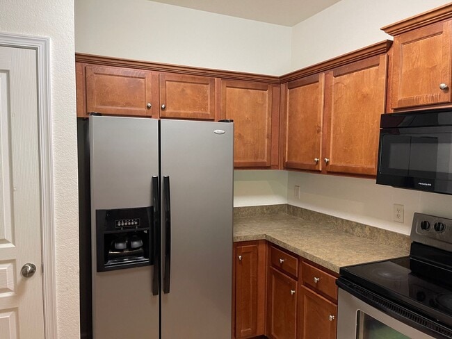 Building Photo - Beautiful Norfolk Waterfront Condo!