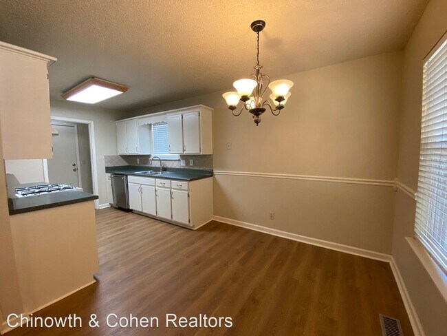 Building Photo - 3 br, 1.5 bath House - 1108 W Knoxville St