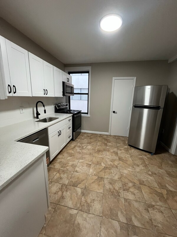 Building Photo - 150 S Harrison St