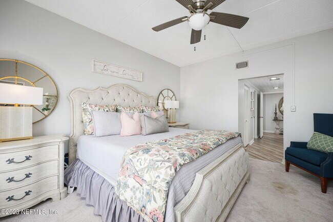 Building Photo - 3114 Harbor Dr