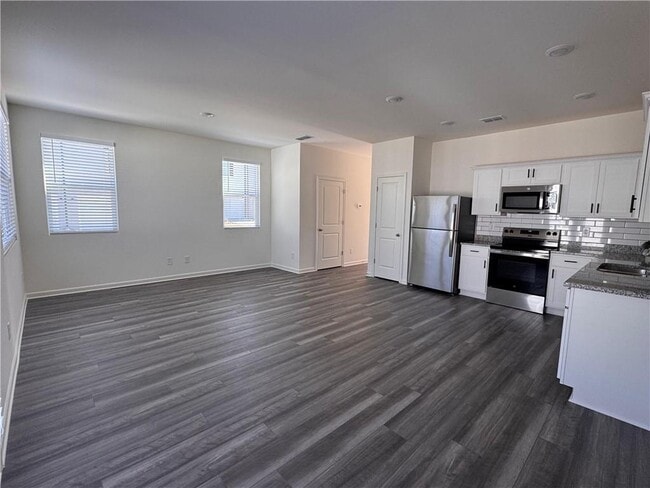 Building Photo - 323 Winton Wy