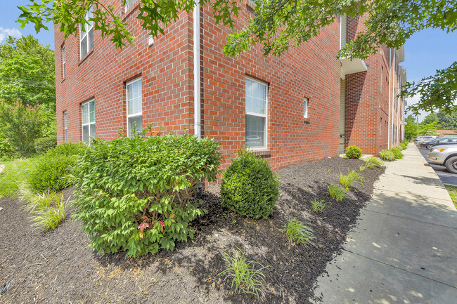 Building Photo - 301 Dorchester Ave