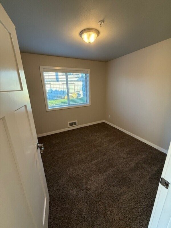 Building Photo - 2005 Aaron Dr