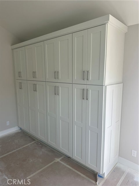 Building Photo - 204 Lugonia St