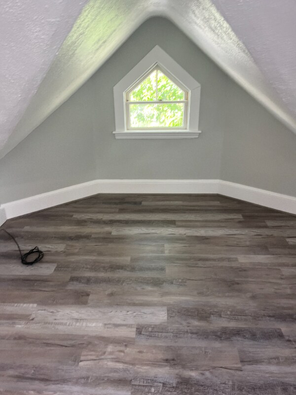 Building Photo - 724 Brock Ave