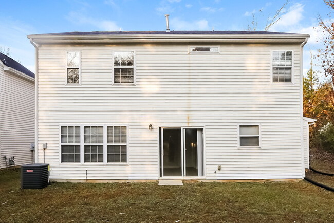 Building Photo - 6728 Commack Dr