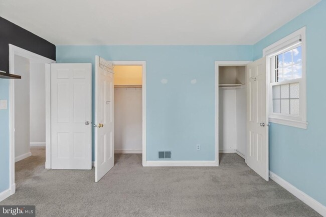 Building Photo - 15118 Liberty Grove Dr