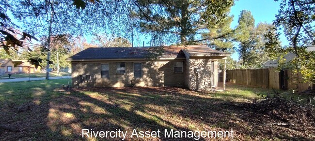 Building Photo - 107 Loraine Rd
