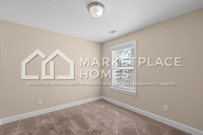 Building Photo - 130 Downsbury Rd