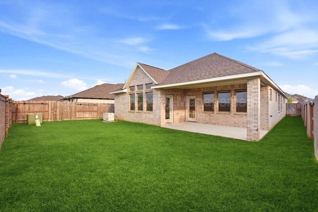 Building Photo - 808 Marisol Bay Dr