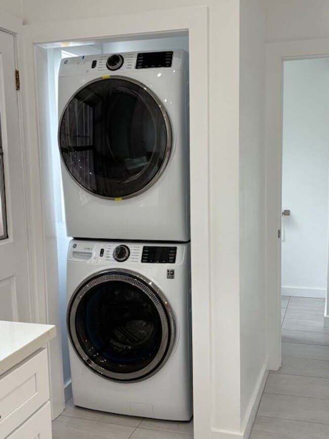 Building Photo - Beautiful Remodeled Berkeley 3 Bedroom Dup...
