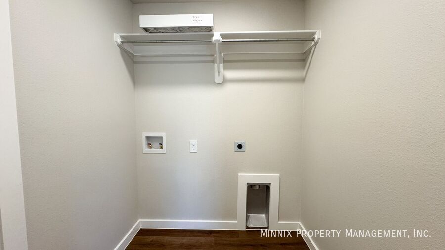 Building Photo - 2136 Kokomo Ave