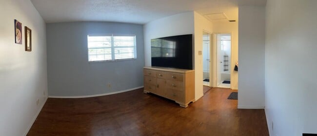 Building Photo - 1592 Springside Dr